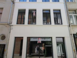 Volledig gerenoveerd commercieel glv in centrum Antwerpen
